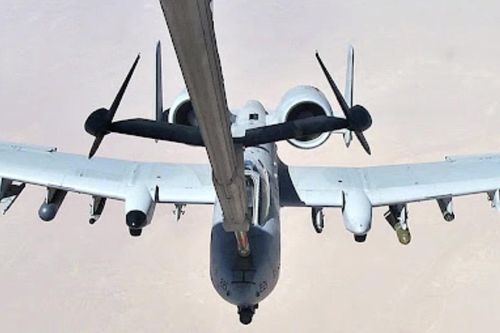 Cường kích A-10C Thunderbolt II nâng cấp cần tiếp dầu làm thay đổi cả chiến thuật truyền thống