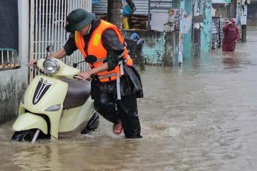 Đà Nẵng: Sớm giải quyết điểm sạt lở núi, rốn ngập lụt tại phường Hòa Khánh