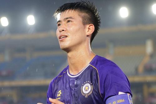 Duy Mạnh mất đồng hồ hơn 1 tỷ đồng