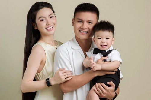 Quang Hải tặng vợ quà 600 triệu