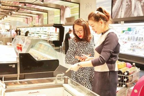 Kiểm soát lạm phát, ổn định kinh tế vĩ mô
