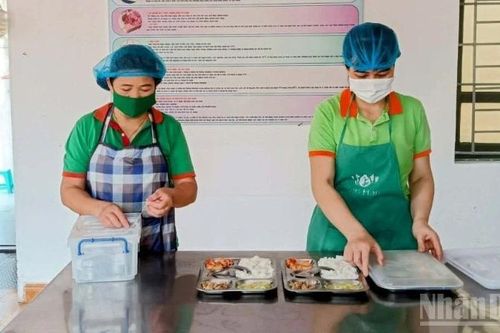 Hưng Yên: 18 trường tiểu học nhập thịt lợn trong tỉnh để chế biến suất ăn bán trú