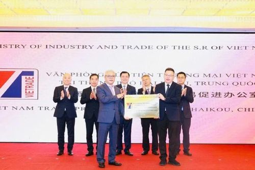 Chính thức khai trương Văn phòng Xúc tiến thương mại Việt Nam tại Hải Khẩu (Trung Quốc)