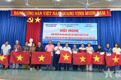 Tuyên truyền nâng cao ý thức khai thác, đánh bắt trên biển cho ngư dân