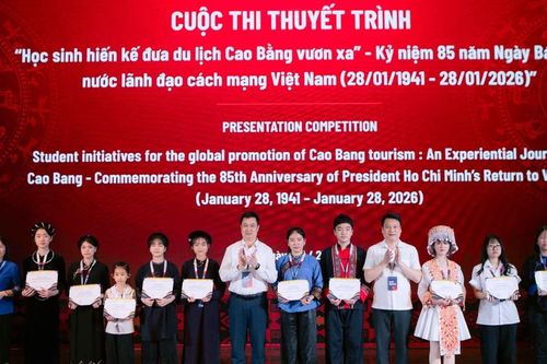 Học sinh hiến kế đưa du lịch Cao Bằng vươn xa