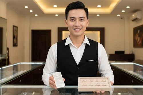 Giá bạc hôm nay 8/4: Cập nhật giá bạc Phú Quý và thế giới