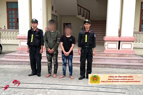 Ngăn chặn kịp thời hai nhóm thanh, thiếu niên mang hung khí 'hỗn chiến' trong đêm tại Ninh Bình