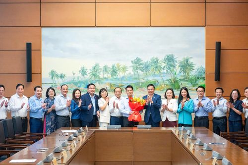 Chủ tịch UBND TP Hải Phòng được bầu giữ chức Trưởng Đoàn đại biểu Quốc hội TP