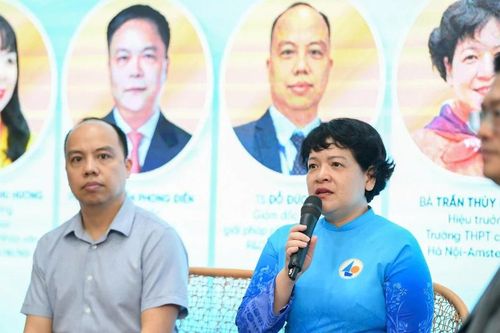 Giữ chân nhân tài: Không thể chậm trễ trước nguy cơ 'chảy máu chất xám'