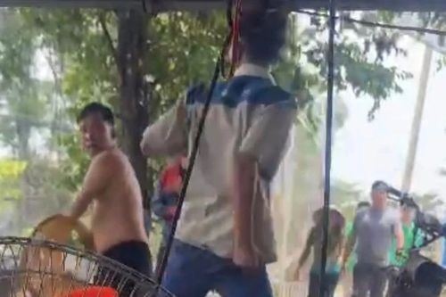Công an xác minh vụ chủ gara tố bị đánh vì lên mạng 'nhắc' hàng xóm trả nợ tiền sửa xe