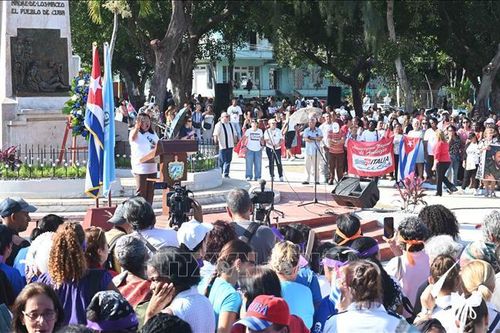 Phụ nữ Cuba thể hiện niềm tin tất thắng đối với sự nghiệp cách mạng