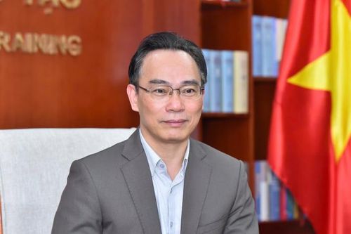 Ông Hoàng Minh Sơn làm Bộ trưởng Bộ Giáo dục và đào tạo