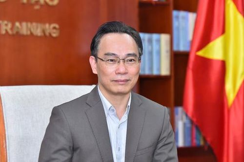 Ông Hoàng Minh Sơn được phê chuẩn làm Bộ trưởng Bộ Giáo dục và Đào tạo