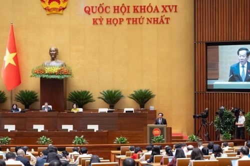 Quốc hội xem xét sửa đổi ba luật, đẩy mạnh phân quyền và cải cách thủ tục