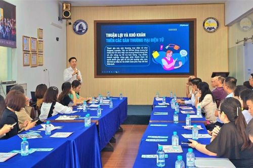 Quảng Trị 'tiếp sức' cho doanh nghiệp tham gia thương mại điện tử