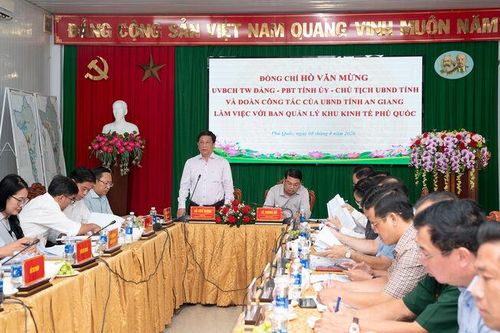 Chủ tịch UBND tỉnh Hồ Văn Mừng chỉ đạo tháo gỡ khó khăn, vướng mắc các dự án tại Khu kinh tế Phú Quốc