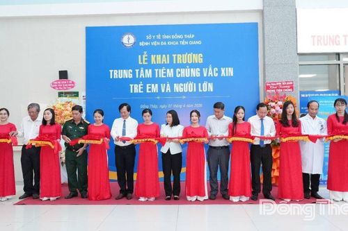 Bệnh viện Đa khoa Tiền Giang: Đưa vào hoạt động Trung tâm Tiêm chủng vắc xin
