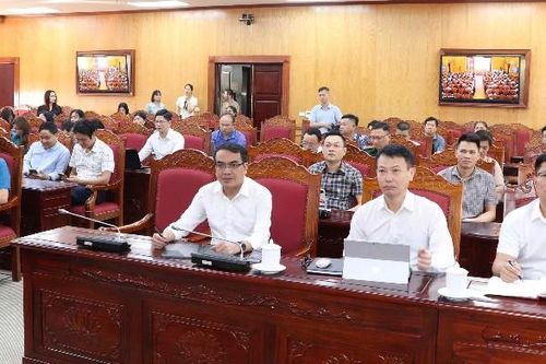 Nghiên cứu, học tập, quán triệt và triển khai thực hiện Nghị quyết Đại hội XIV của Đảng cho đại biểu các cơ quan báo chí, xuất bản và văn nghệ sĩ, trí thức