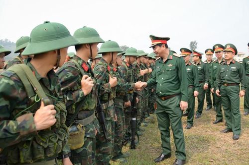 Phát huy truyền thống Anh hùng, xây dựng Lực lượng vũ trang Quân khu 1 'cách mạng, chính quy, tinh nhuệ, hiện đại'