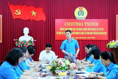 Thường trực Liên đoàn Lao động tỉnh làm việc với Đảng ủy xã Lục Yên