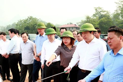 Thường trực Tỉnh ủy kiểm tra tiến độ dự án, sắp xếp trụ sở và phát triển kinh tế, du lịch tại Văn Chấn
