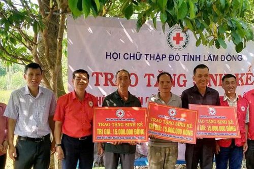Lâm Đồng hỗ trợ sinh kế cho hộ dân khó khăn các tỉnh Đắk Lắk, Gia Lai, Quảng Ngãi