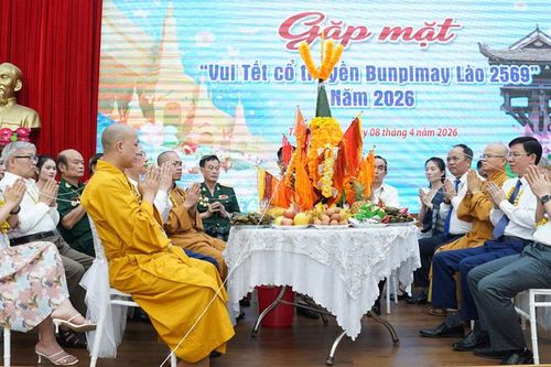 Gặp mặt hữu nghị nhân dịp Tết Bunpimay