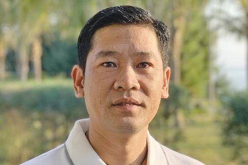 Từ 'người gác cổng' thành 'kẻ mở cửa' cho cái ác