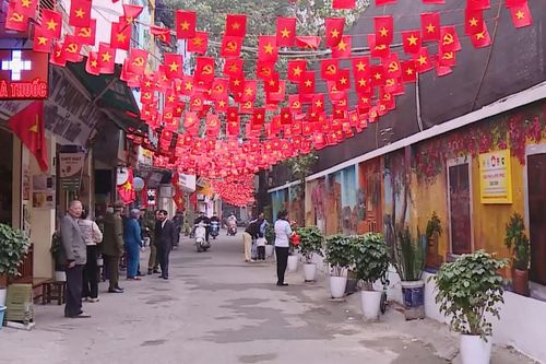 Phụ nữ Thủ đô chung tay làm đẹp từng ngõ phố