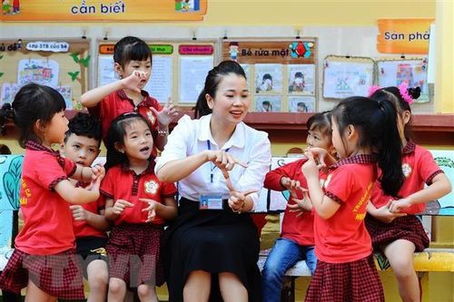 Giáo viên mầm non làm việc 40 giờ mỗi tuần theo quy định mới