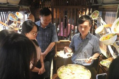 Một ngày làm 'người xưa': hành trình trải nghiệm văn hóa giữa lòng Ba Đình