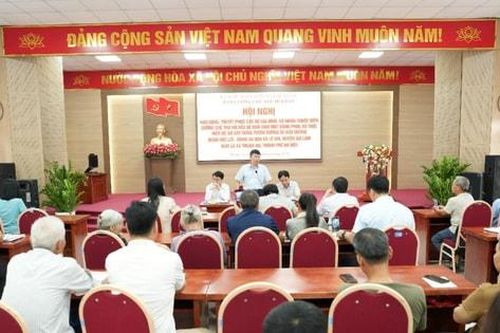 Đẩy nhanh giải phóng mặt bằng tuyến đê Hữu Đuống: Thuận An kiên trì vận động người dân