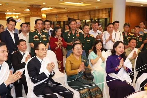 Lãnh đạo Đảng, Nhà nước dự đón Tết cổ truyền Bunpimay