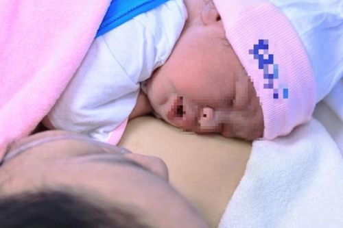 Cặp vợ chồng hiếm muộn phát hiện tinh trùng gần cạn kiệt sau 7 năm kết hôn