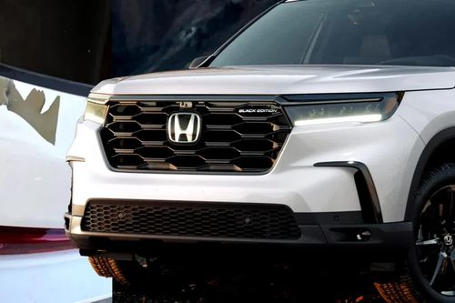 Xe Honda tróc sơn, chỉ mỗi màu trắng bị lỗi?