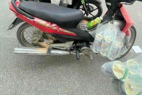 Vụ học sinh tố shipper 'tiêu hủy' 33 ly trà sữa: Nhà trường lên tiếng
