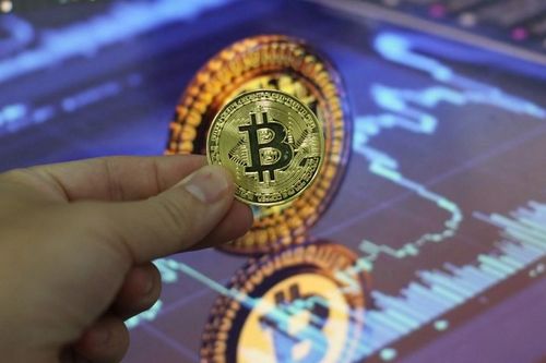 Bitcoin đảo chiều giảm nhẹ