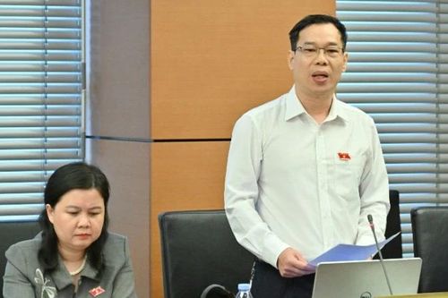 Đề xuất luật hóa hành vi cán bộ đùn đẩy, né tránh trách nhiệm gây lãng phí