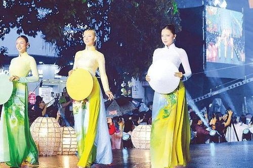 Nhiều 'điểm sáng' trong bức tranh kinh tế thành phố