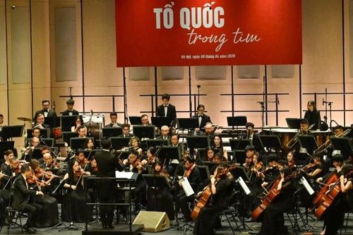 Chương trình nghệ thuật 'Tổ quốc trong tim' chào mừng Kỳ họp thứ Nhất, Quốc hội Khóa XVI