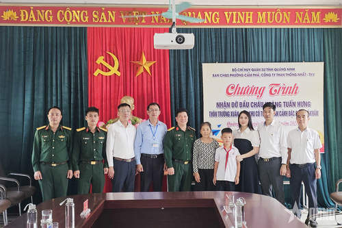 Quảng Ninh: Chung tay đỡ đầu học sinh có hoàn cảnh đặc biệt khó khăn tại Cô Tô