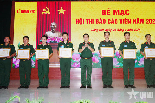 Lữ đoàn 972 (Cục Xe máy-Vận tải) nâng cao chất lượng đội ngũ báo cáo viên