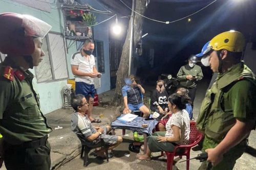 Công an phường An Khê bắt quả tang 3 nhóm đánh bạc trái phép