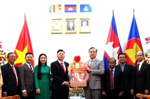 Thúc đẩy hợp tác giữa TPHCM với các địa phương Campuchia