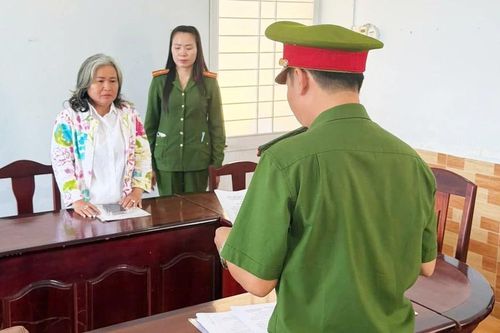 Mất 6 tỷ đồng vì bản hợp đồng chuyển nhượng đất của kẻ lừa đảo