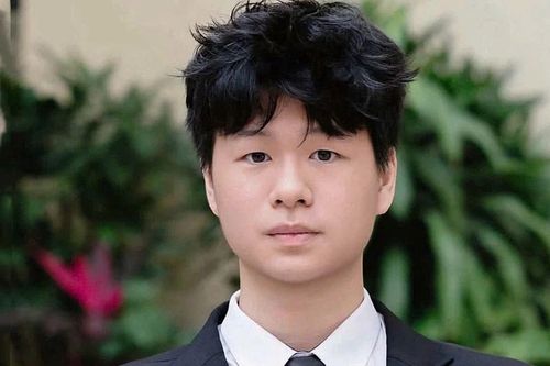 Nam sinh trường chuyên đạt điểm SAT tuyệt đối và IELTS 8.0