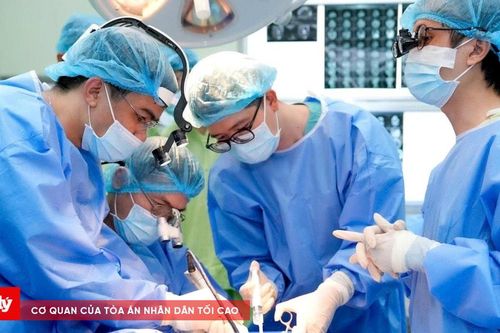 Cứu bệnh nhi 14 tuổi mắc u ác tính xương hàm dưới