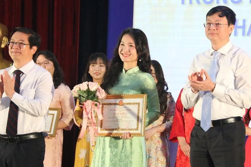 40 thầy cô đạt giải Nhất giáo viên dạy giỏi Hà Nội năm 2026 đến từ trường nào?