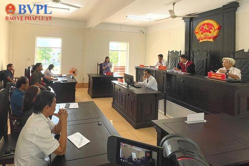 VKSND Khu vực 7 TP Cần Thơ tổ chức phiên tòa rút kinh nghiệm dân sự