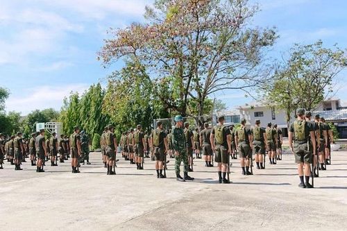 Nghĩa vụ quân sự thu hút nam giới Thái Lan giữa khó khăn kinh tế